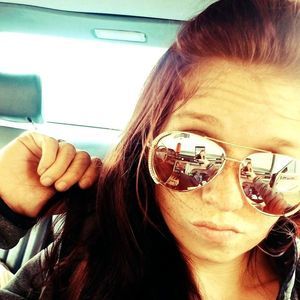 Meet your Posher, Alexis